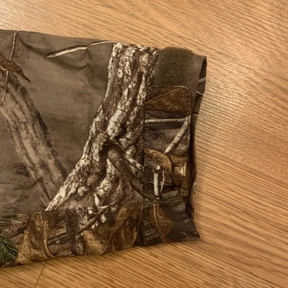 Camo Hooded Lightweight Rain Jacket - Picture 6 of 10